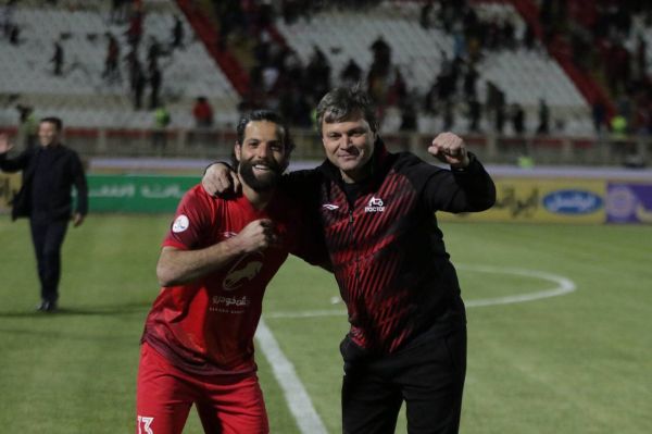  تراکتور بعد از 109 روز رنگ برد را دید