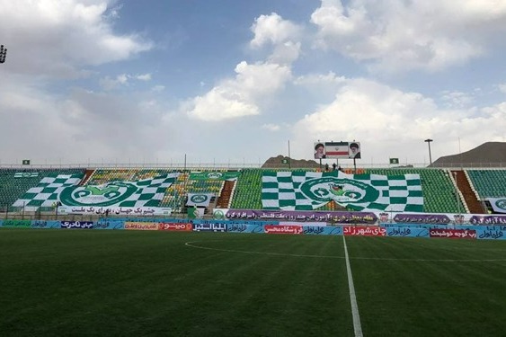 حاشیه بازی ذوبآهن و نفت مسجدسلیمان هواداران ذوب آهن پشت در ورزشگاه ماندند