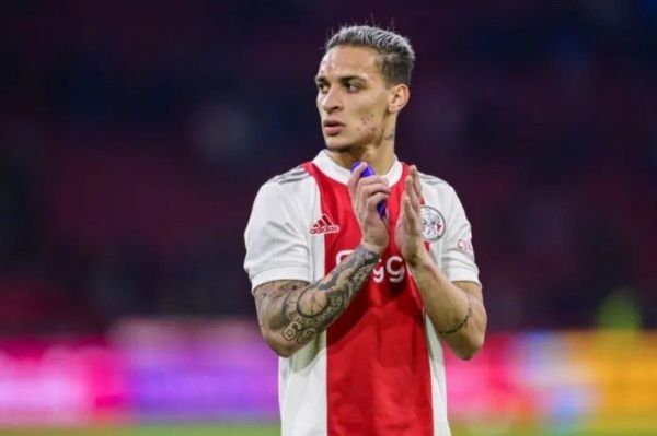 وینگر برزیلی آژاکس جانشین جوان انگلیسی در منچستر خواهد شد