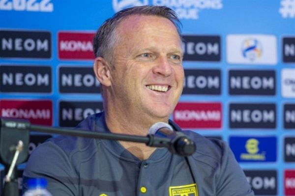  بروم  وقتی به تیمی احترام بگذارید، پیروز می‌شوید  پاختاکور تیمی برجسته است