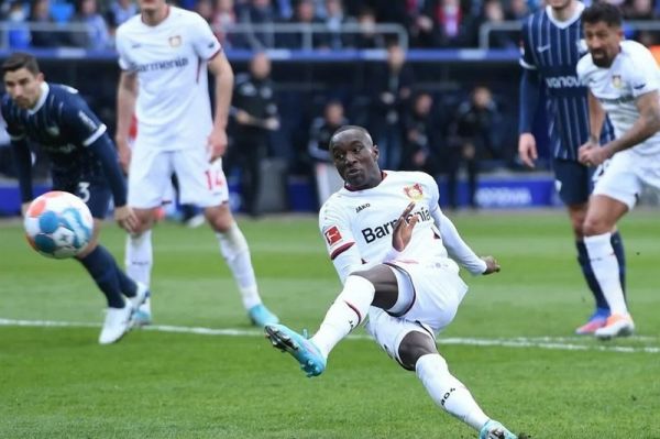 بوندسلیگا توقف بایرلورکوزن در غیاب آزمون