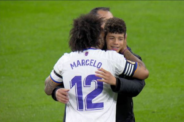 لحظهای که کاپیتان رئال مادرید پسرش را در آغوش گرفت