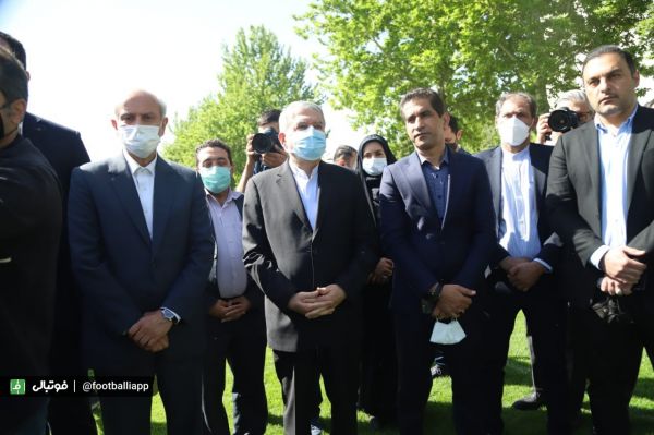  گزارش تصویری  حضور رییس کمیته ملی المپیک در تمرین تیم ملی فوتبال امید