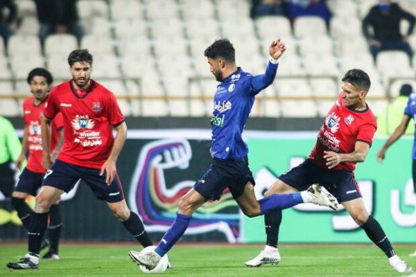 دو بعلاوه یک استقلالی در آستانه محرومیت از نیمه نهایی