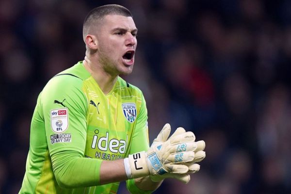 نبرد دو غول انگلیسی برای جذب جانستون؛ بازگشت سم ممکن است