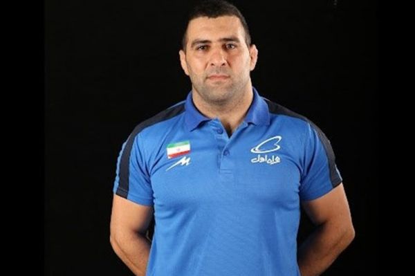 مربی تیم ملی کشتی آزاد برای کشتیگیران مسابقات جهانی در اولویت است