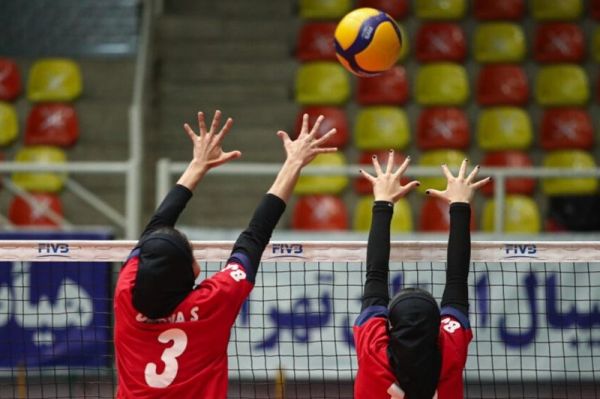  نایب قهرمانی تیم والیبال نوجوانان دختر ایران در جام کورناکیا