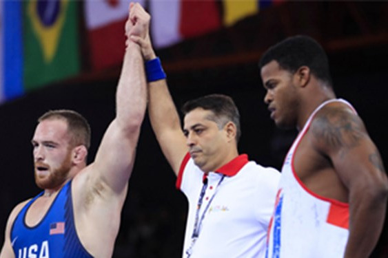 تلاش رقیب آمریکایی گلیج برای پوشیدن دوبنده ملی اسنایدر اعلام آمادگی کرد