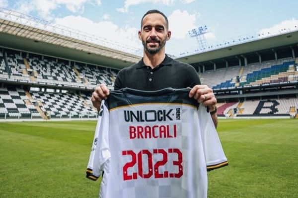 تمدید قرارداد دروازه بان بواویشتا جدایی بیرانوند قطعی شد