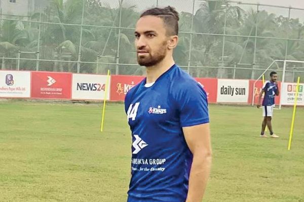  شفیعی  تراکتوری‌ها مرا پیچاندند