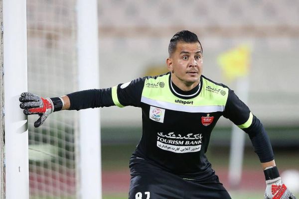  یحیی گل‌محمدی بالاخره کوتاه آمد  بازیکن جنجالی به تمرین پرسپولیس برمی‌گردد