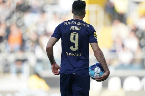 طارمی جزو 8 مهاجم برتر جهان عکس