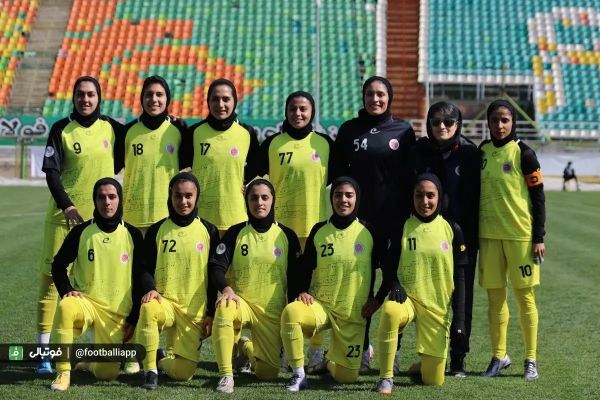  قاب‌های زیبا از بازی سال فوتبال بانوان ایران  عکس