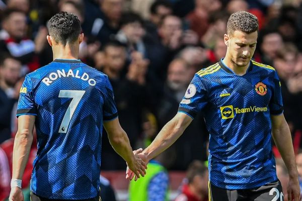 اعتراف مدافع منچستریونایتد بیتجربه و نابالغ هستیم