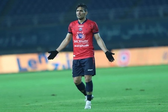 صادقی حواشی قبل از فینال، بازی آلومینیوم بود با لگد به در رختکن ما زدند