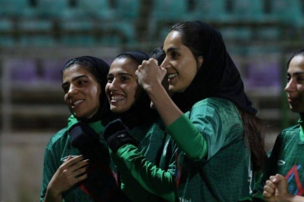 نتایج هفته شانزدهم لیگ برتر فوتبال بانوان از برتری شهرداری سیرجان تا توقف سپاهان در بازی حساس هفته