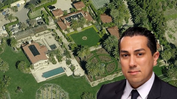 میلیاردر ایرانی سهامدار چلسی میشود