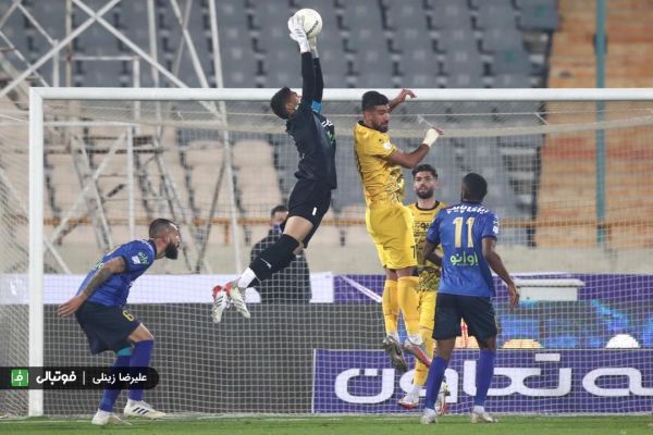  آغاز بلیت‌فروشی استقلال و سپاهان در نقش‌جهان