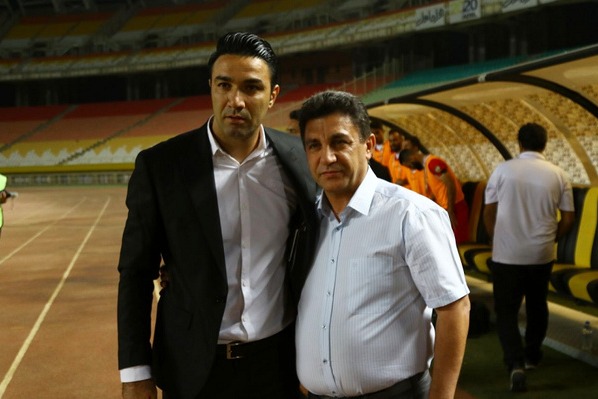  دو ژنرال لیگ با هم دست نمی‌دهند