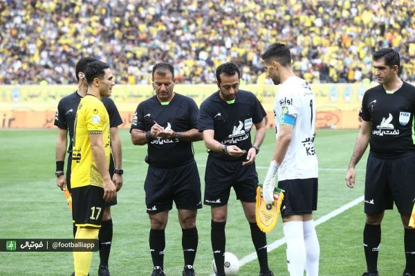  محرومیت حسینی به‌دلیل دریافت کارت زرد در صحنه پنالتی سپاهان