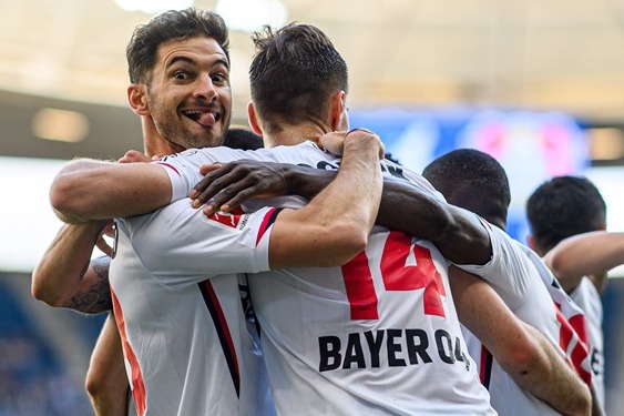  پیروزی لورکوزن در حضور آزمون  بازگشت سردار به لیگ قهرمانان اروپا