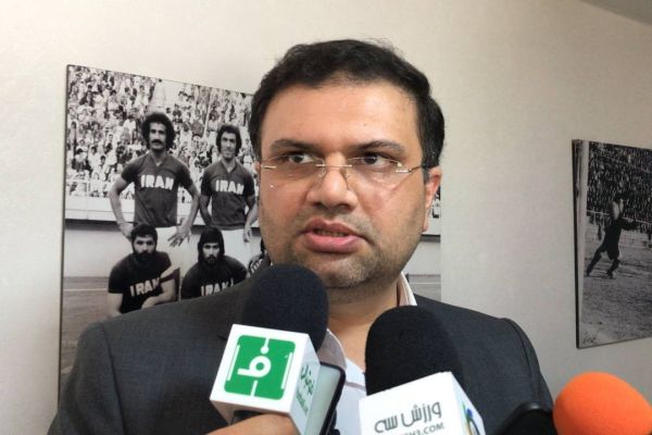  اصولی   پیشنهادی برای برکناری کامرانی فر مطرح نبود  ان‌شاءالله سراجی گرفتار بود که به جلسه هیئت رئیسه نیامد