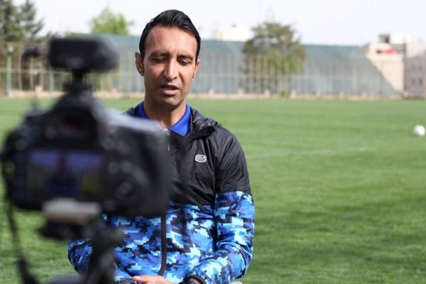 عنایتی هنوز از فوتبال هوادار راضی نیستم