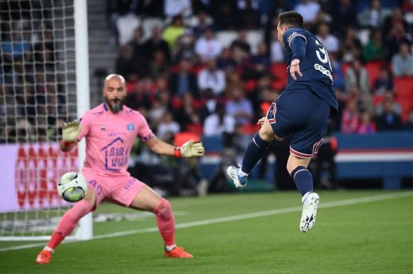  تساوی عجیب پاریسن ژرمن مقابل تروا با دریافت کامبک