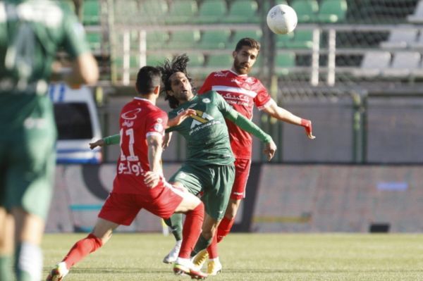  پرسپولیس قرمز، ذوب آهن سبز؛ پنج هزار هوادار در ورزشگاه فولادشهر اصفهان