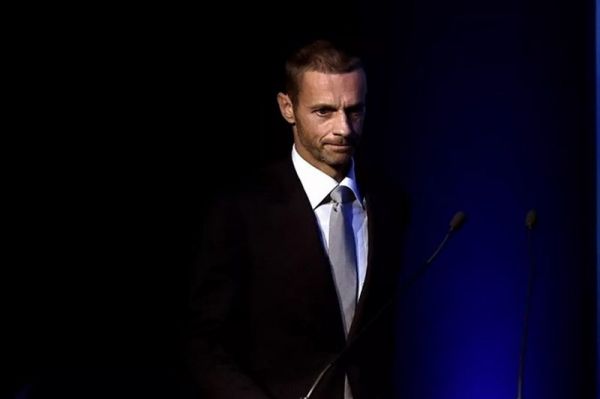  السکاندر چفرین  فوتبال با حذف روسیه باخت