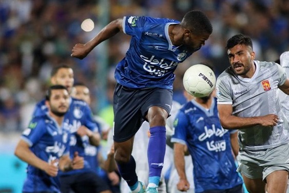 موسوی باخت استقلال هم مسیر قهرمانی را عوض نمیکند بیانیه پرسپولیس، قهرمانیهای خودشان را زیرسوال میبرد