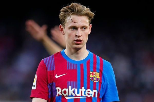 ستاره هلندی کاتالانها در آستانه پیوستن به منچستريونايتد