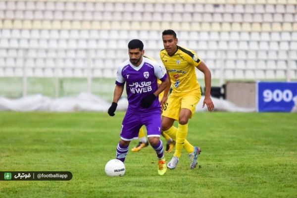  هوادار یک - فجر سپاسی صفر   هوادار فجر را زجر داد  سلام شیراز به سقوط