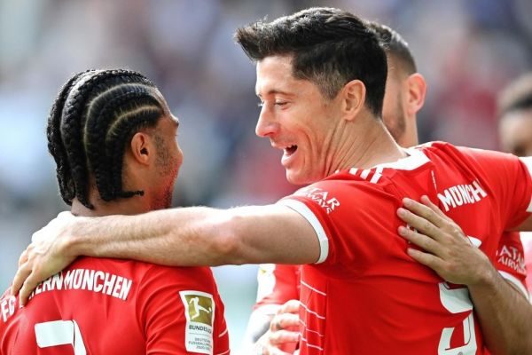 بایرن مونیخ برابر گرگها کامبک خورد