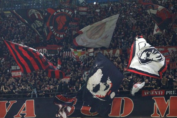 برنامه ویژه هواداران افراطی میلان در سنسیرو برای بازی امروز با آتالانتا