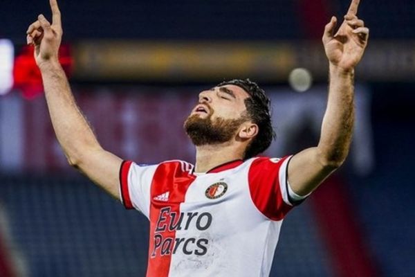  جهانبخش در ترکیب ابتدایی فاینورد، علیرغم نیمکت‌نشینی در اعلام اولیه  عکس