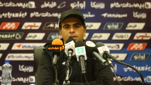  مصطفوی  بازی سنگینی مقابل آلومینیوم داریم  این قهرمانی متعلق به هواداران است