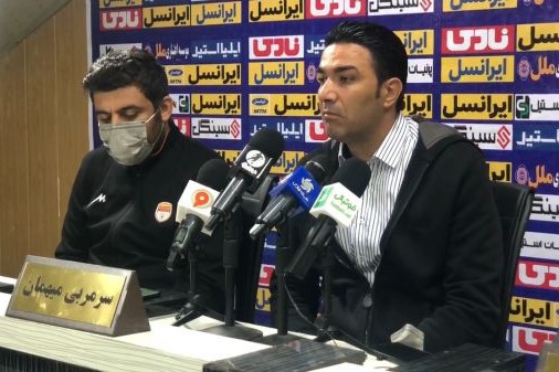  نکونام  با این شرایط نباید دم از فوتبال حرفه‌ای بزنیم