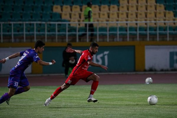 متین کریمزاده؛ از چپ به راست و گل 3 امتیازی عکس