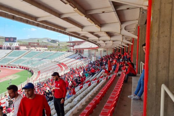  بیش از هزار تراکتوری در ورزشگاه یادگار  عکس