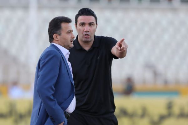  چرا بازی پیکان- فولاد 5 دقیقه متوقف شد