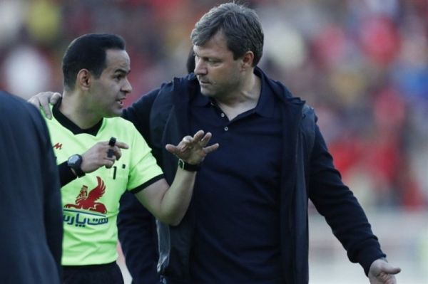  واکنش داور تراکتور - پرسپولیس به اتفاقات بازی
