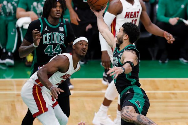 بسکتبال NBA سری سلتیکس - هیت به بازی هفتم کشیده شد فینال کنفرانس شرق در اوج جذابیت