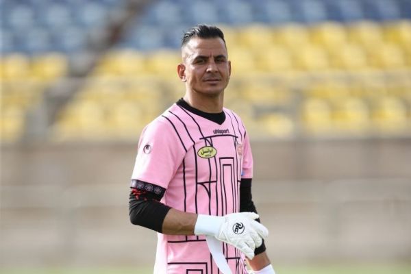 دروازهبان پرسپولیس در راه مس کرمان تکذیب شد