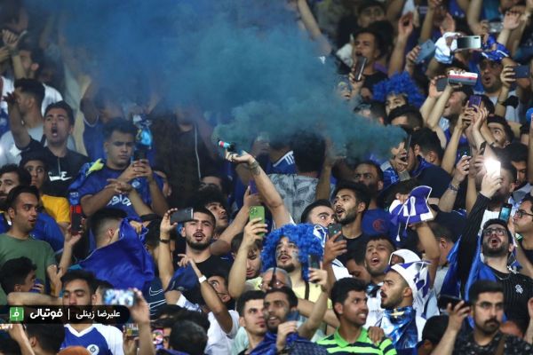 حواشی جشن قهرمانی استقلال حضور هواداران در زمین و جلوگیری از ورود خبرنگاران به میکسدزون