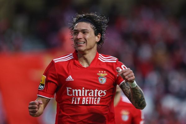 گلزن اروگوئهای آماده خروج از بنفيکا؛ بارسلونا جزو مشتریان نیست