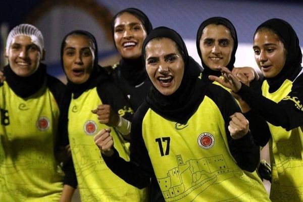 نتایج هفته پایانی لیگ بانوان قهرمانی خاتون و دوقطبی نمایندگان کرمان