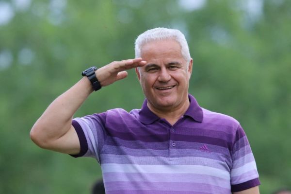 پیوس گلمحمدی چند قهرمانی آورده و مربی ضعیفی نیست پرسپولیس در همه پستها باید بازیکن باکیفیت بگیرد