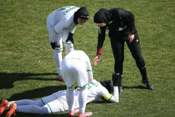 عکس نوشت چرا شهرداری سیرجان در تکرار قهرمانی ناموفق بود