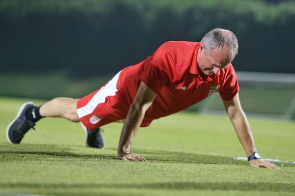 تمرین اختصاصی دستیاران اسکوچیچ عکس